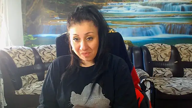 Snapshot of MoistMady chatting on March 10, 2026, 2:00 pm MoistMady online show from March 10, 2026, 2:00 pm