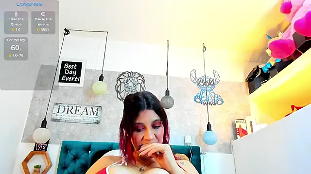 Snapshot of Rebeca_xs chatting on March 18, 2025, 7:30 am Rebeca xs online show from March 18, 2025, 7:30 am