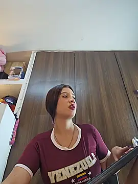 Rebeca xs online show from February 24, 2026, 7:28 am