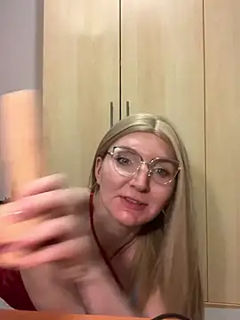 vanda26hot online show from March 15, 2025, 9:49 pm