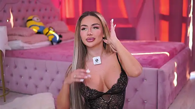 Snapshot of AshleySinn chatting on October 20, 2025, 2:28 pm AshleySinn online show from October 20, 2025, 2:28 pm