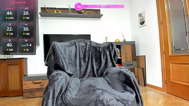 adellle online show from February 4, 2025, 10:43 am