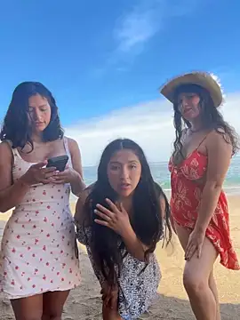 sexi noemi online show from December 5, 2025, 3:41 pm