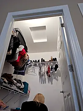 AmethystFoxx online show from October 23, 2025, 9:35 pm