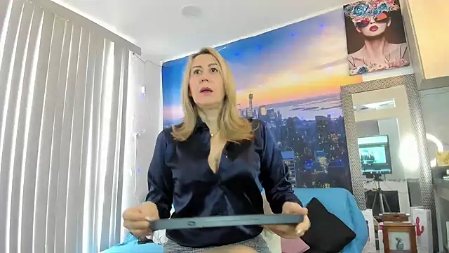 ashleymilf 1 online show from September 15, 2025, 4:51 pm