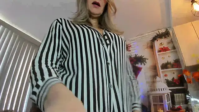 ashleymilf 1 online show from December 16, 2025, 3:50 pm