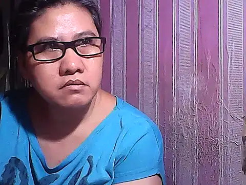 sweetsosie18 online show from October 12, 2025, 10:09 pm