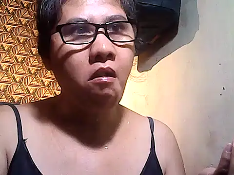 sweetsosie18 online show from December 21, 2025, 7:48 am