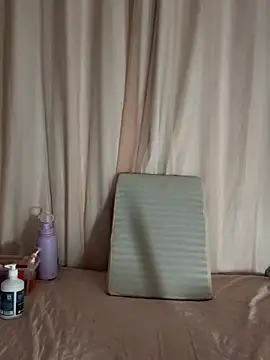 Snapshot of Kaiisa_ chatting on June 4, 2026, 11:11 pm Kaiisa online show from June 4, 2026, 11:11 pm