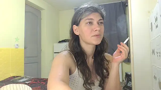 Snapshot of MercyLove chatting on April 3, 2026, 6:39 pm MercyLove online show from April 3, 2026, 6:39 pm