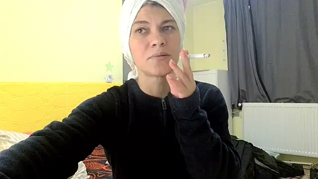Snapshot of MercyLove chatting on April 24, 2026, 4:31 pm MercyLove online show from April 24, 2026, 4:31 pm