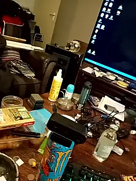 PikWilInPoes online show from January 15, 2026, 7:02 am