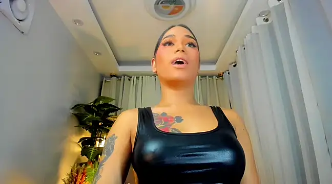 Snapshot of MistressSatisfactionOnTop chatting on February 18, 2025, 5:31 pm MistressSatisfactionOnTop online show from February 18, 2025, 5:31 pm