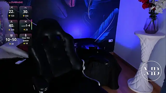 MichaelBear  online show from November 8, 2025, 1:22 pm