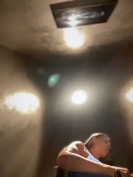 Snapshot of Emma_Catt chatting on February 23, 2025, 7:00 am Emma Catt online show from February 23, 2025, 7:00 am