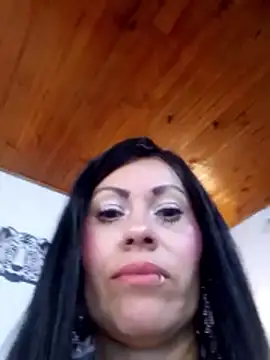 Tania mature online show from March 17, 2026, 5:49 pm