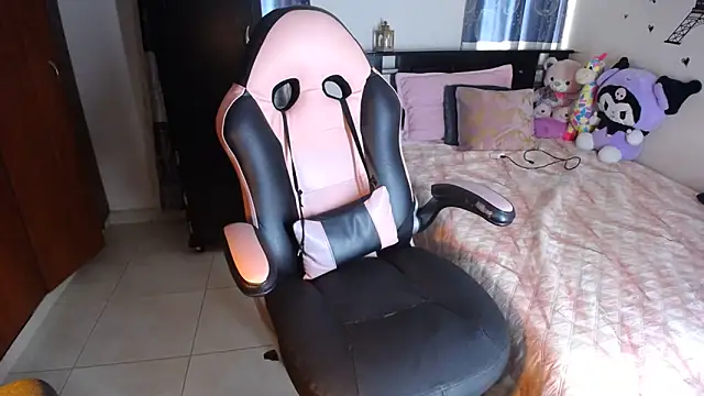 violeta campbell online show from April 15, 2026, 7:21 pm