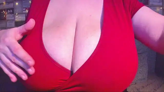 Snapshot of VickyBoobs chatting on October 22, 2025, 5:13 pm VickyBoobs online show from October 22, 2025, 5:13 pm