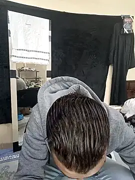Snapshot of highguy chatting on January 23, 2025, 10:22 am highguy online show from January 23, 2025, 10:22 am