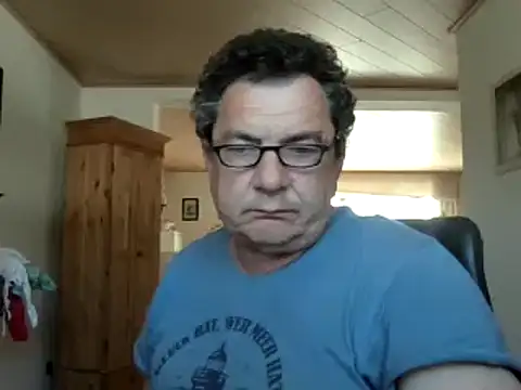 Snapshot of Nobbie444 chatting on April 28, 2026, 1:38 pm Nobbie444 online show from April 28, 2026, 1:38 pm