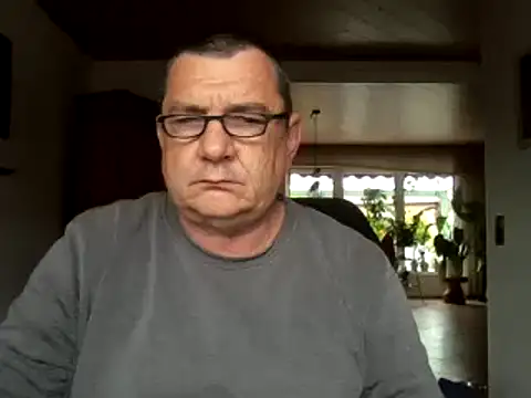 Snapshot of Nobbie444 chatting on May 16, 2026, 10:36 am Nobbie444 online show from May 16, 2026, 10:36 am
