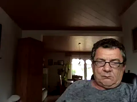 Snapshot of Nobbie444 chatting on July 31, 2026, 10:25 am Nobbie444 online show from July 31, 2026, 10:25 am