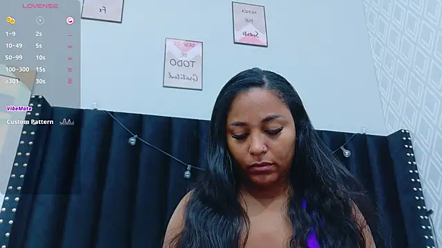 Snapshot of colombiamommy chatting on September 23, 2025, 12:52 pm colombiamommy online show from September 23, 2025, 12:52 pm