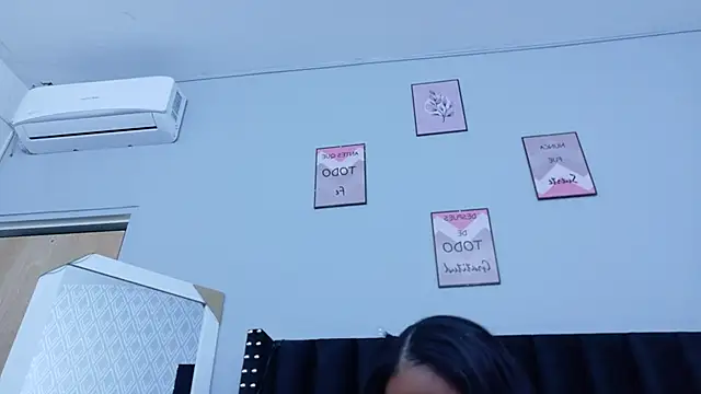 Snapshot of colombiamommy chatting on December 5, 2025, 12:25 pm colombiamommy online show from December 5, 2025, 12:25 pm