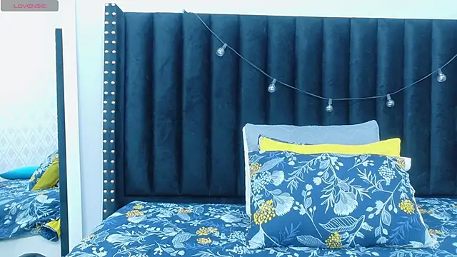 Snapshot of colombiamommy chatting on February 2, 2026, 12:26 pm colombiamommy online show from February 2, 2026, 12:26 pm