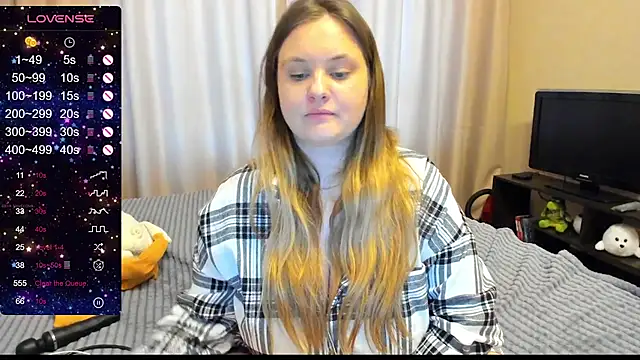 AlanaBrox online show from February 12, 2025, 12:33 pm