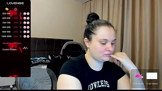 AlanaBrox online show from November 14, 2025, 11:24 pm