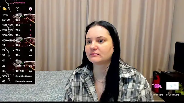Snapshot of AlanaBrox chatting on April 30, 2026, 1:45 am AlanaBrox online show from April 30, 2026, 1:45 am
