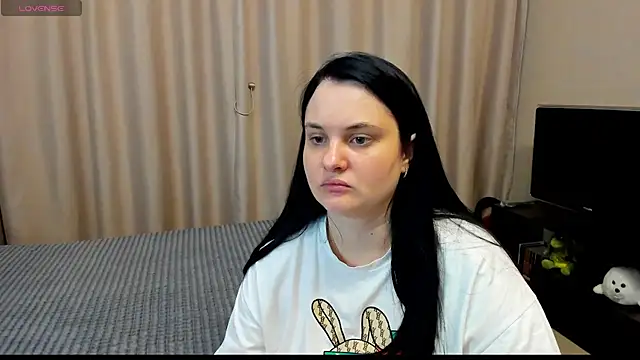 Snapshot of AlanaBrox chatting on May 17, 2026, 6:59 pm AlanaBrox online show from May 17, 2026, 6:59 pm