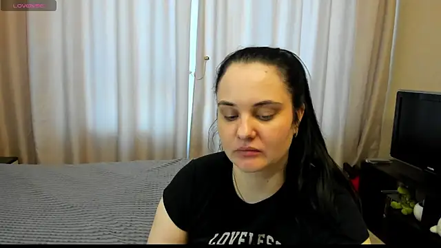 Snapshot of AlanaBrox chatting on May 26, 2026, 11:50 am AlanaBrox online show from May 26, 2026, 11:50 am