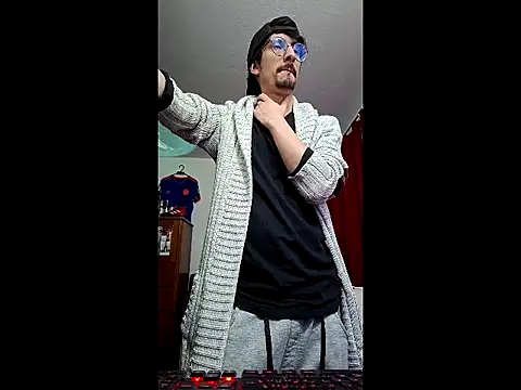 ALBEIROFOOTBALL1992 online show from May 3, 2026, 5:02 am