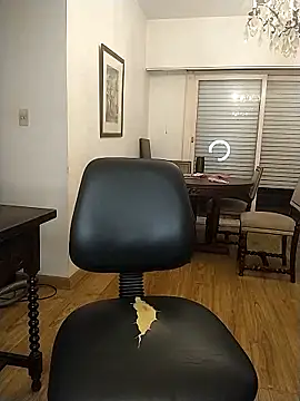 sasha hot98 online show from April 18, 2026, 5:33 am