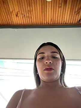 Snapshot of Sarita-candy chatting on April 26, 2026, 1:42 pm Sarita-candy online show from April 26, 2026, 1:42 pm