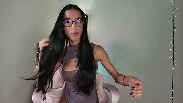  monamour  online show from December 15, 2024, 9:13 am