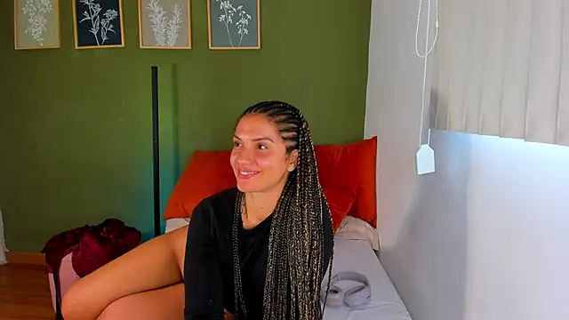 karlye 5 online show from June 25, 2026, 9:30 pm