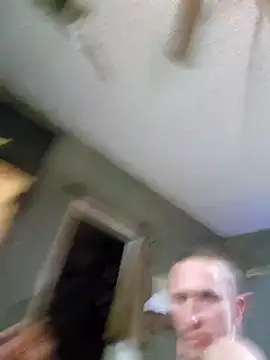 BreakBread974 online show from February 14, 2025, 5:46 pm