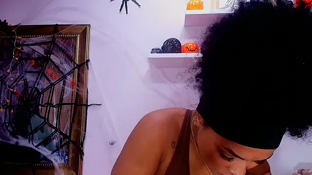 naia blessed online show from October 23, 2025, 7:12 pm