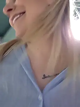 Snapshot of Bondgirl_013 chatting on March 25, 2026, 6:14 pm Bondgirl 013 online show from March 25, 2026, 6:14 pm