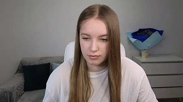 EvaMaddison online show from January 15, 2025, 5:50 am