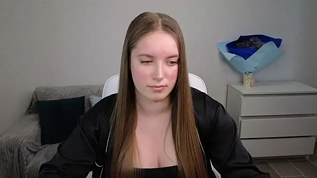 EvaMaddison online show from February 6, 2025, 8:50 am