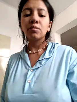  AmyPresley  online show from August 4, 2026, 1:36 pm