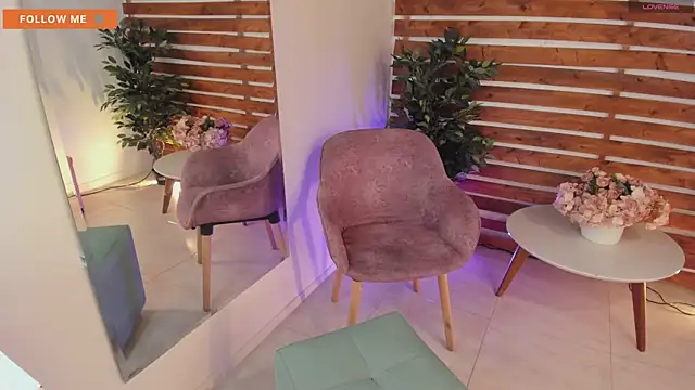  MeganRain online show from March 8, 2025, 9:28 am