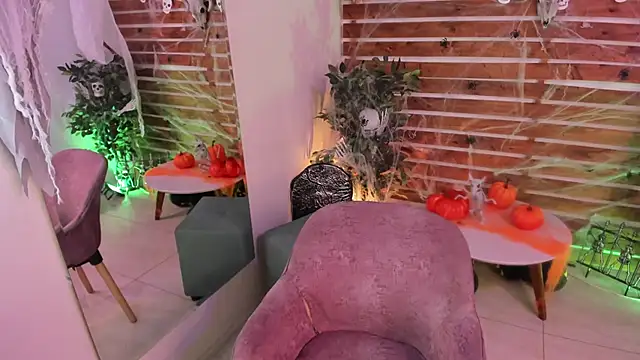  MeganRain online show from October 21, 2025, 7:42 am