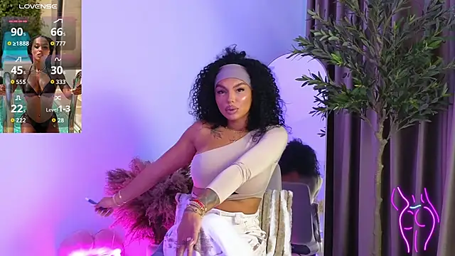 KimiBrown online show from March 5, 2026, 8:43 am