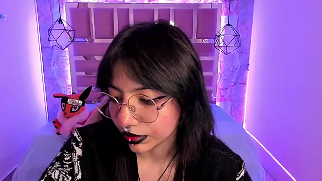 Nami usagi online show from December 7, 2024, 12:24 pm