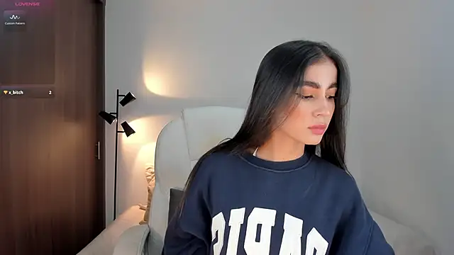 RebeccaBaxter online show from November 12, 2025, 11:47 pm